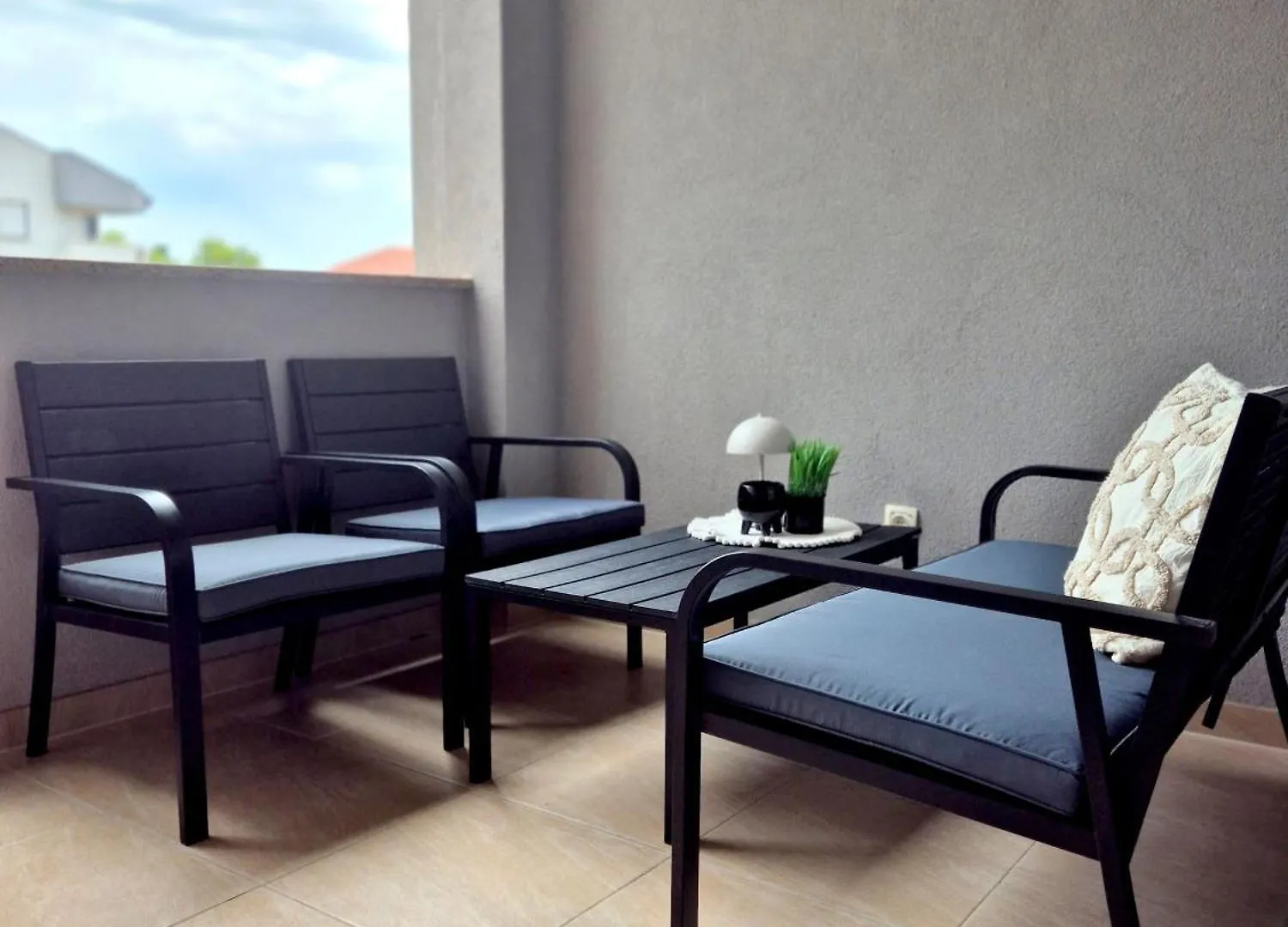 Dreams Apartment